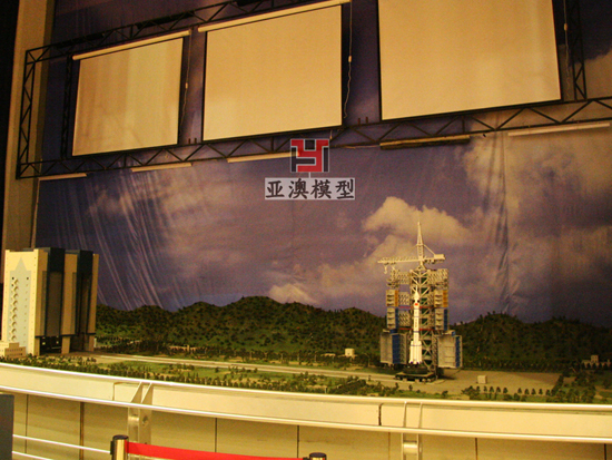 長征2號火箭發射模型